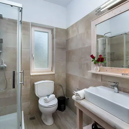 בית נופש Lithos