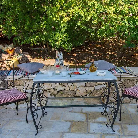 Lithos בית נופש Vlachopoulátika