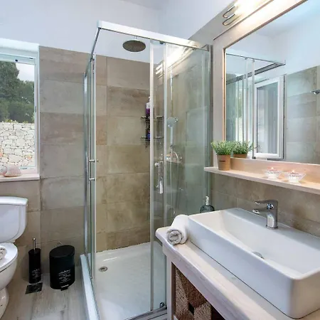 Lithos בית נופש